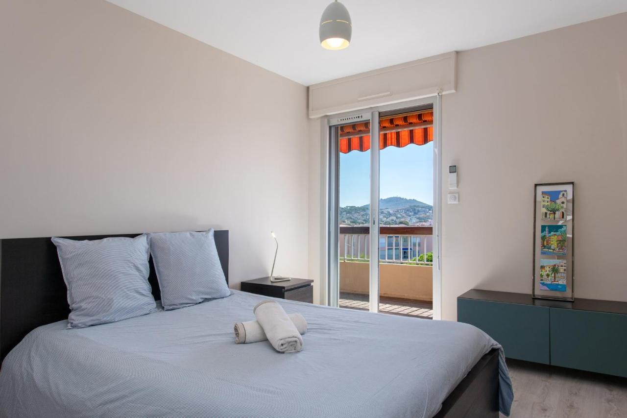 Le Cadet - Vue Panoramique Ville Et Baie De Sanary Sur Mer, Parking & Terrasse - 2 A 4 Pers Exterior foto
