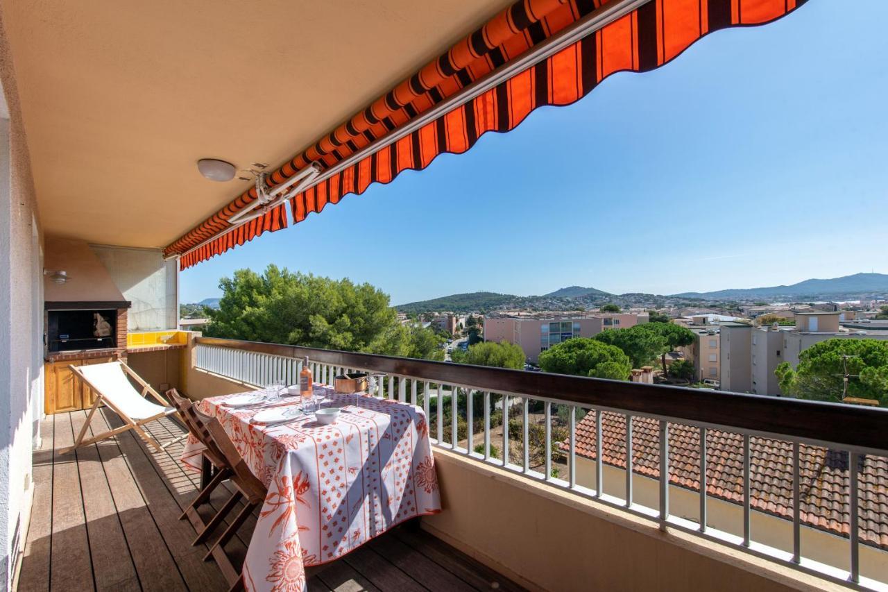 Le Cadet - Vue Panoramique Ville Et Baie De Sanary Sur Mer, Parking & Terrasse - 2 A 4 Pers Exterior foto